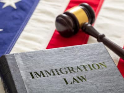 ¿Qué Debo Saber Antes de Contratar Abogados de Inmigracion con Primera Consulta Gratis?