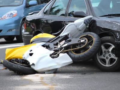 ¿Cómo se calcula una compensación en casos de accidentes de moto en USA?