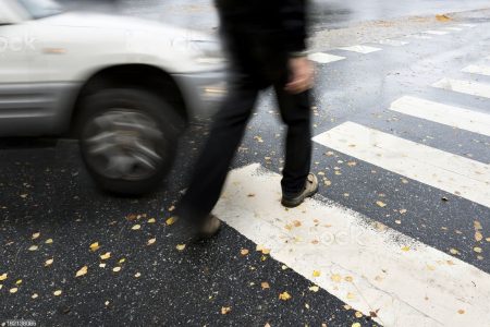 Qué Hacer si Soy Golpeado por un Coche en Estados Unidos